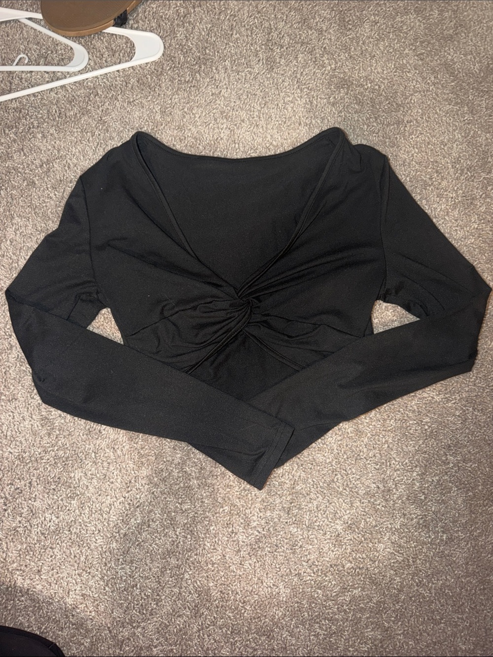 SHEIN Black Twist-Front Long Sleeve Crop Top